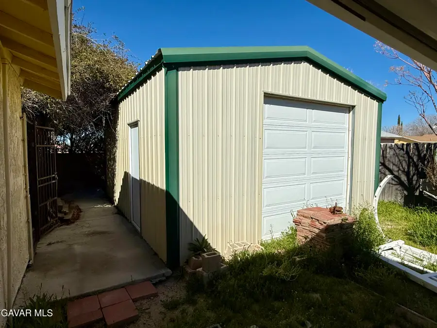 2611 W Avenue K6, Lancaster, CA 93536 - #2