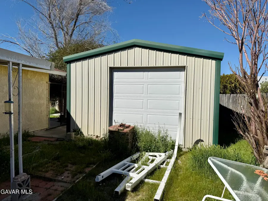 2611 W Avenue K6, Lancaster, CA 93536 - #3