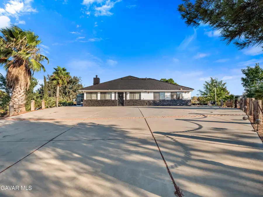 40646 W 27th Street, Palmdale, CA 93551 - #2