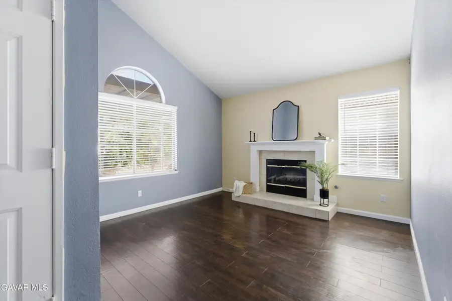 44919 Fenhold Street, Lancaster, CA 93535 - #2