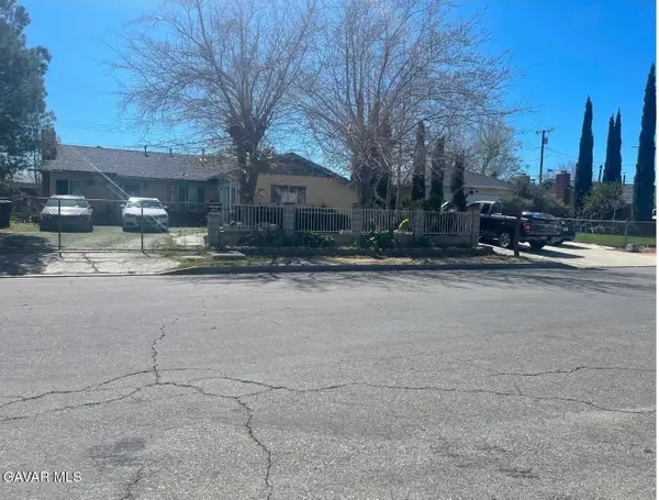 226 E Avenue Q3, Palmdale, CA 93550