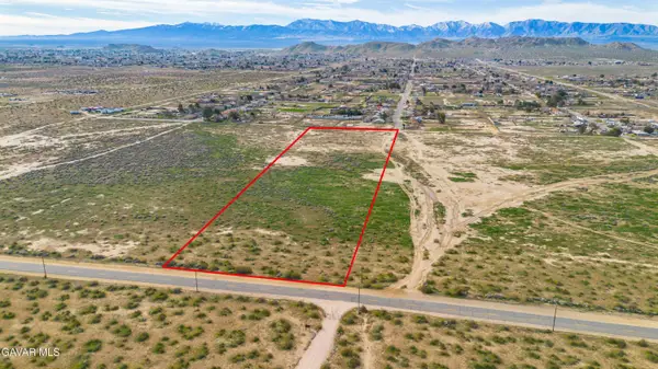 15800 E Avenue M, Lake Los Angeles, CA 93535