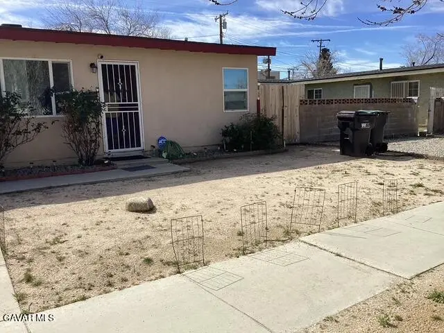 1112 W Avenue H14, Lancaster, CA 93534 - #2