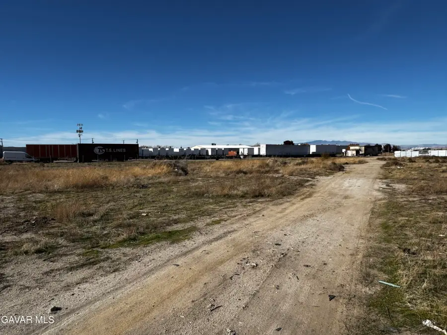 Spearman Ave Avenue, Lancaster, CA 93535 - #2