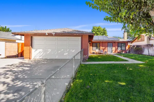 43208 Doverwood Court, Lancaster, CA 93536