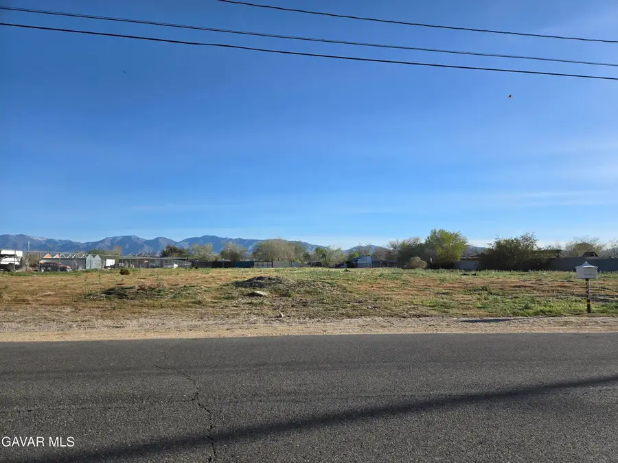 Ave R4 Drt Vic 108th Street, Sun Village, CA 93543 - #2