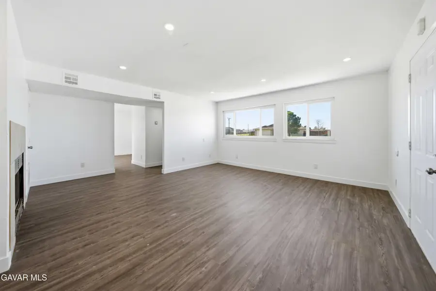 8711 S Loop Boulevard, California City, CA 93505 - #3