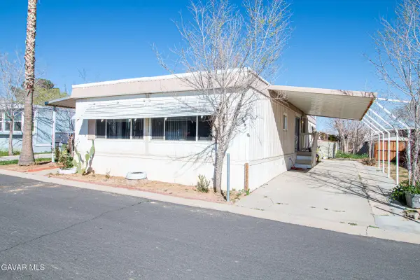 3300 15th Street West #109, Rosamond, CA 93560