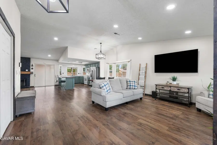 1519 Michelle Avenue, Lancaster, CA 93535 - #3