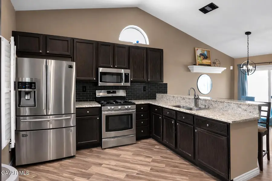 6041 Opal Avenue, Palmdale, CA 93552 - #2