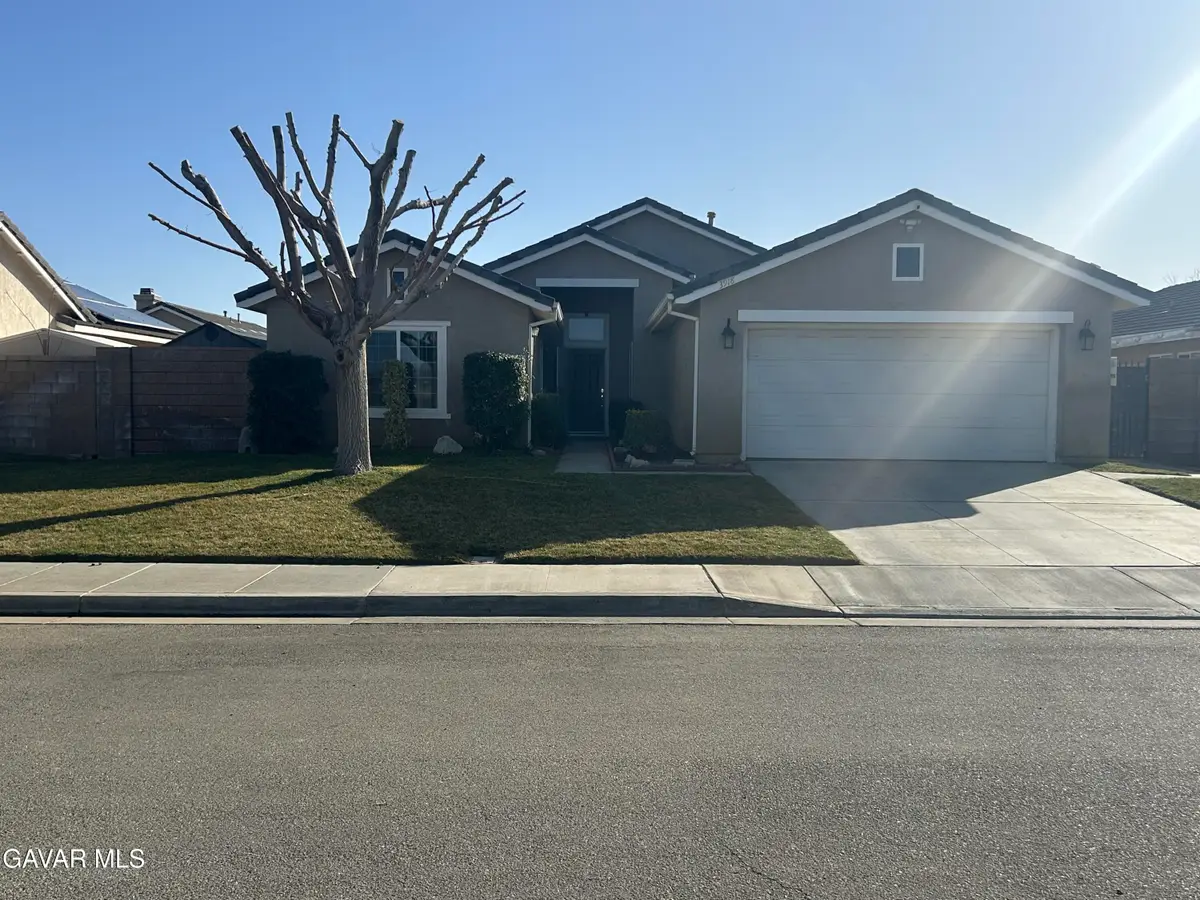 3918 Parkridge Avenue, Rosamond, CA 93560 - #1