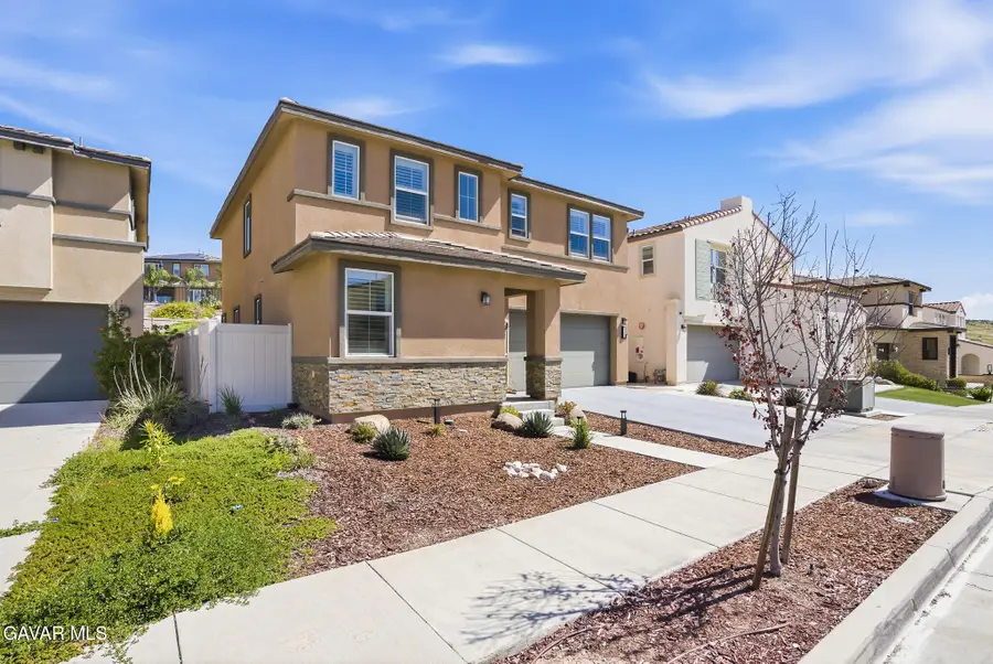 18153 Meridian Lane, Santa Clarita, CA 91350 - #3