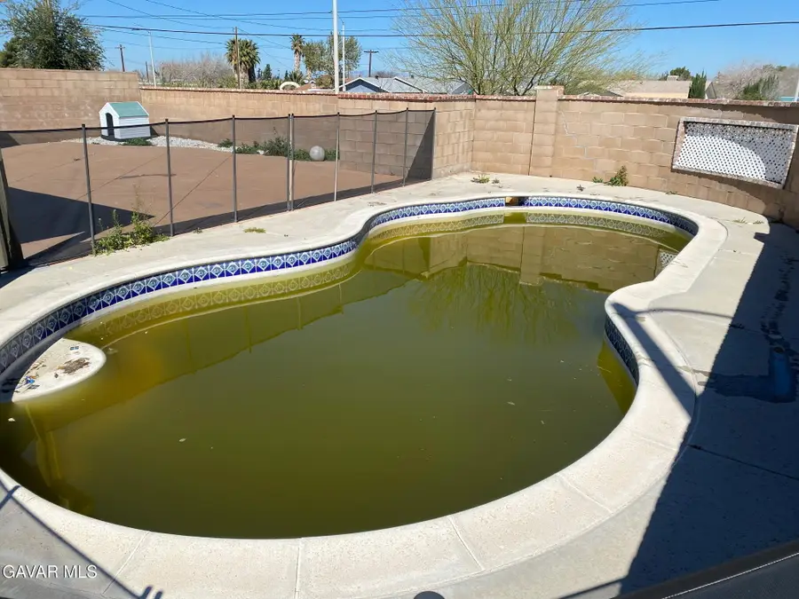3217 E Avenue S1, Palmdale, CA 93550 - #3