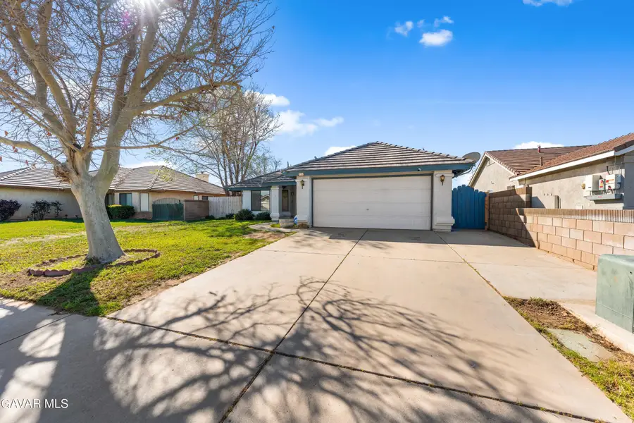 736 E Avenue J6, Lancaster, CA 93535 - #3