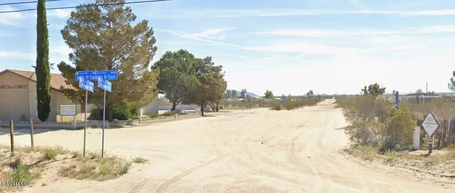 17700 E Avenue T8, Llano, CA 93591 - #2