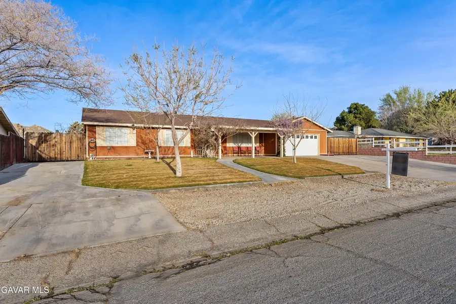 39443 E 162nd Street, Palmdale, CA 93591 - #2