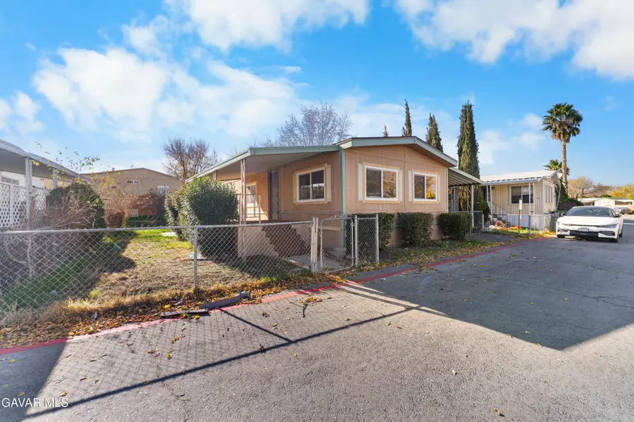 5711 Columbia Way #72, Lancaster, CA 93536 - #2