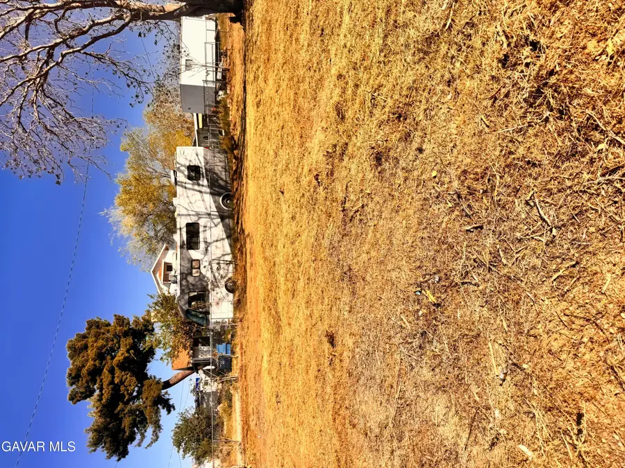 8026 Pearblossom Hwy, Pearblossom, CA 93553 - #3