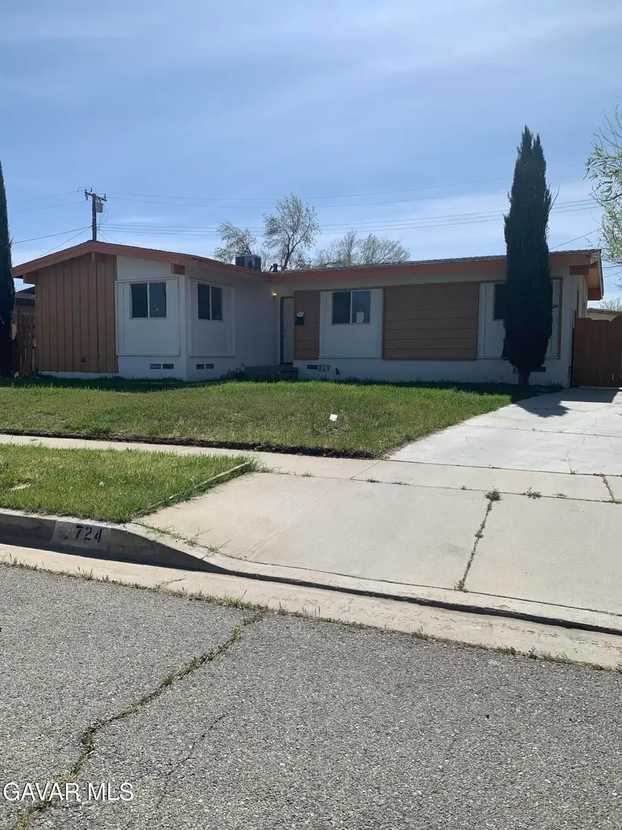 724 W H-10, Lancaster, CA 93534 - #2