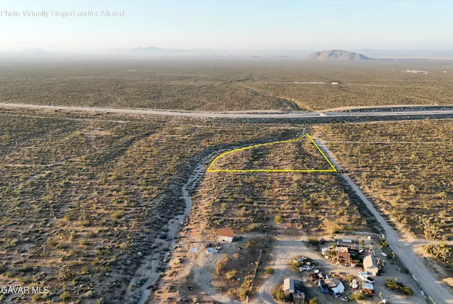 218 218th St E, Llano, CA 93544 - #3