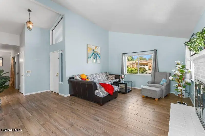 44246 Ruthron Avenue, Lancaster, CA 93536 - #3