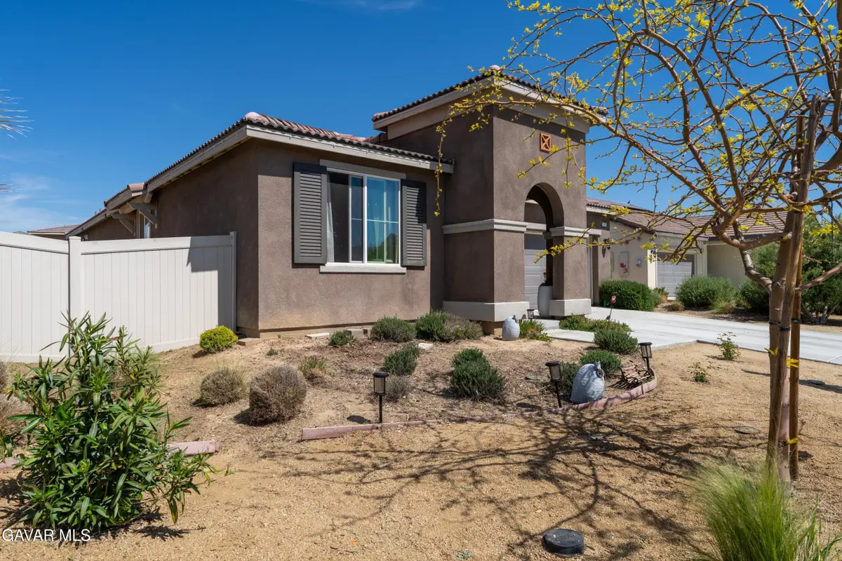 5101 W Avenue J5, Lancaster, CA 93536 - #1