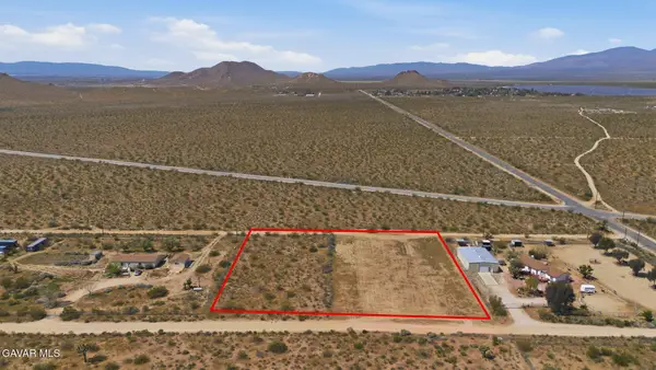 W 50th Street, Rosamond, CA 93560