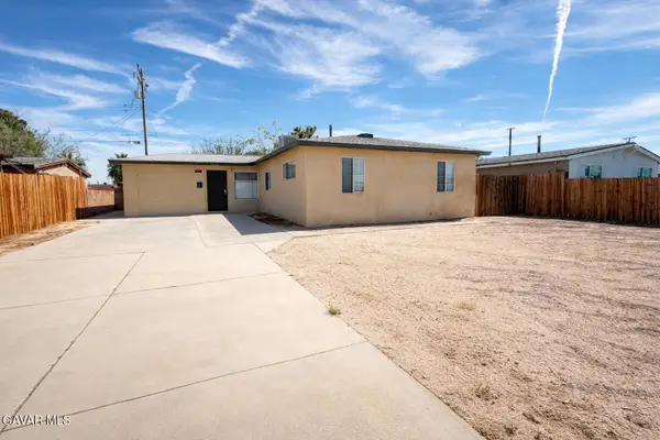 44104 Carolside Avenue, Lancaster, CA 93535