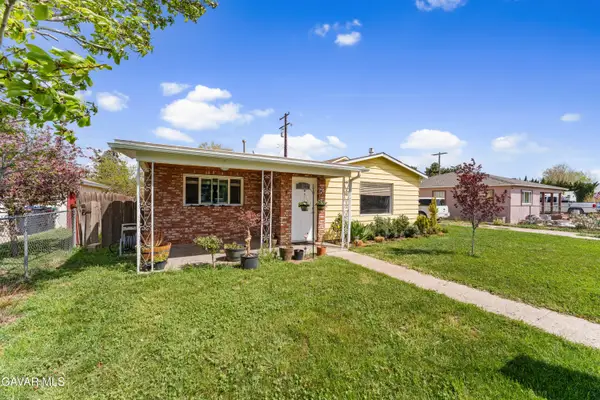 107 Brentwood Drive, Tehachapi, CA 93561