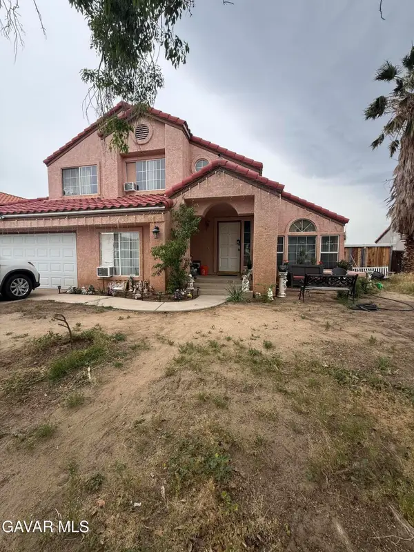 37111 Springfield, Palmdale, CA 93552