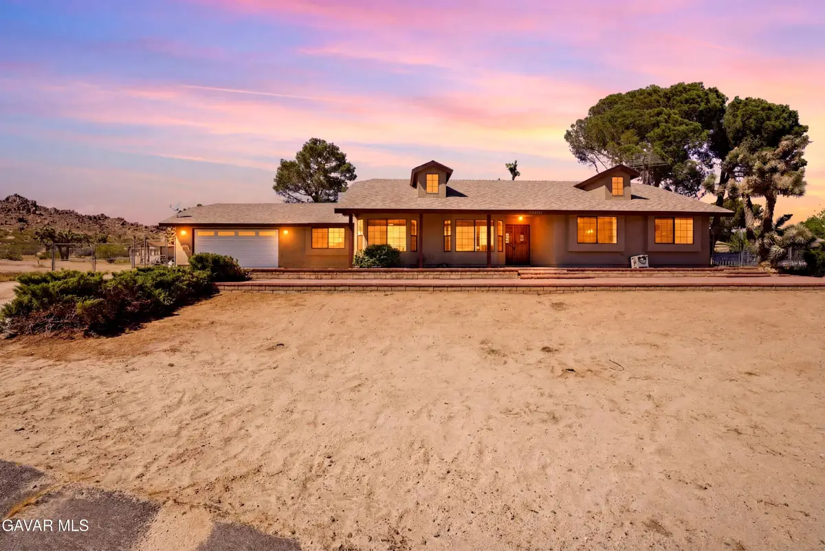 39005 E 161st Street, Lake Los Angeles, CA 93591 - #1