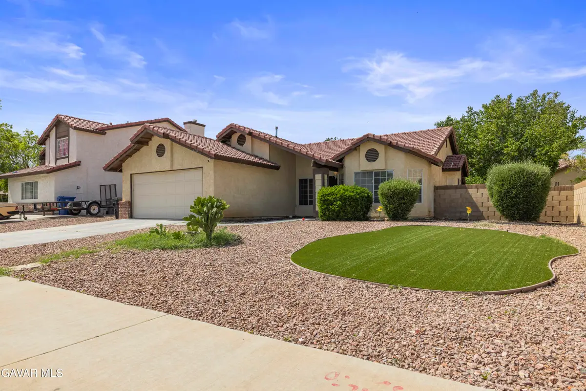 43711 16th Street, Lancaster, CA 93535 - #1