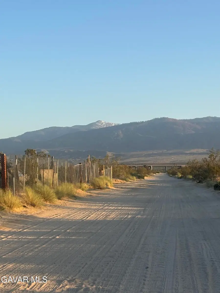 0 E Vic Avenue V4 258 Ste Avenue, Palmdale, CA 93591 - #2