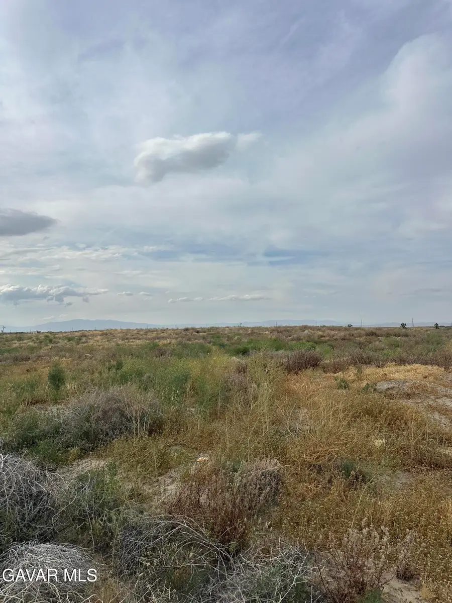 Cor 50th Ste Avenue # J8, Lancaster, CA 93535 - #3