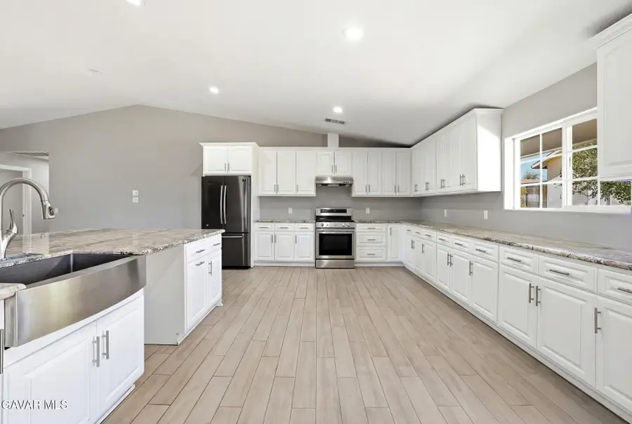 18060 Walnut Street, Hesperia, CA 92345 - #3