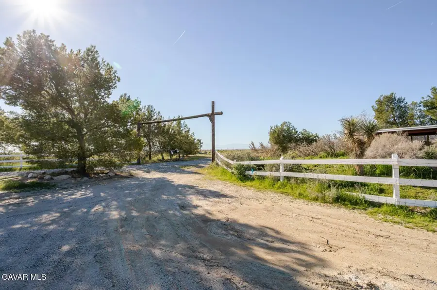 3353 W Avenue C, Lancaster, CA 93536 - #2