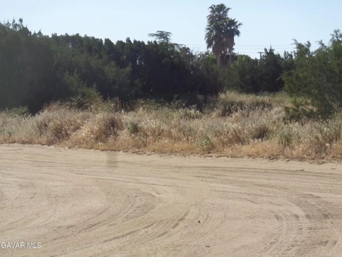 3500 E Ave T 6, Palmdale, CA 93550 - #1