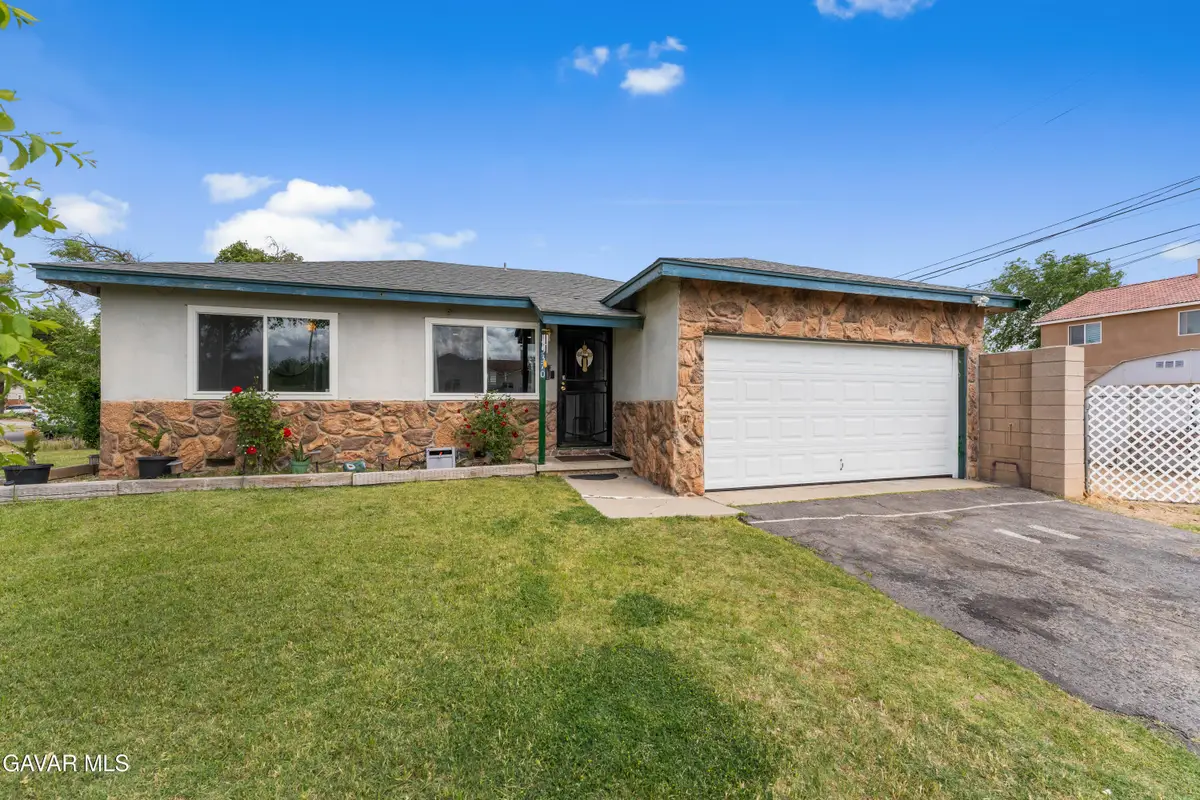 45370 Elm Avenue, Lancaster, CA 93534 - #1