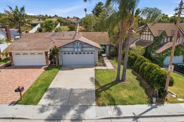 8462 E Amberwood Street, Anaheim, CA 92801