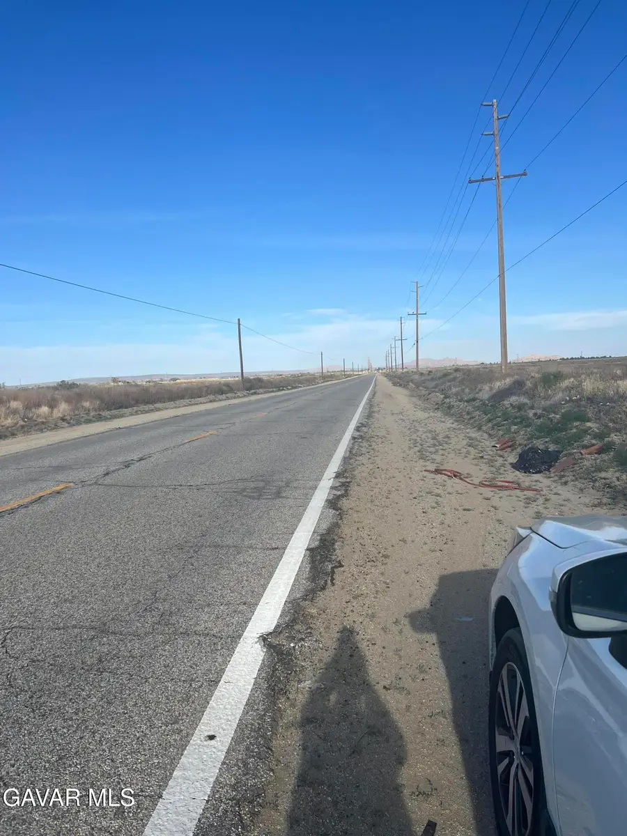 J Ave J Vic 65 Ste, Lancaster, CA 93535 - #2