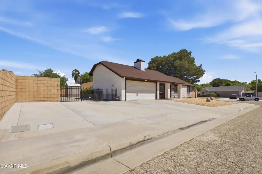 1721 W Avenue K9, Lancaster, CA 93534 - #3