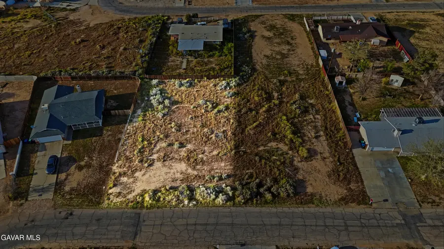 8113 Jacaranda Avenue, California City, CA 93505 - #3