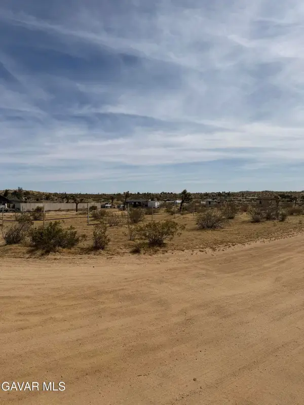 01 200th Street East Street, Lancaster, CA 93535