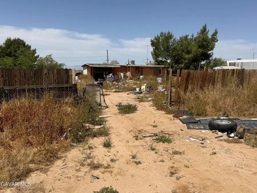 18296 Claymine Road, Edwards, CA 93524 - #3