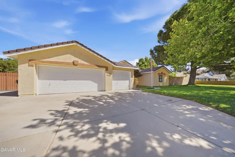 4719 W Avenue K8, Quartz Hill, CA 93536 - #2