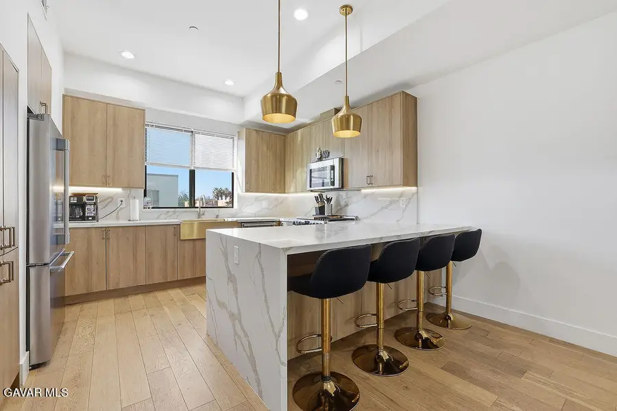 6511 N Contour Lane, North Hollywood, CA 91606 - #2