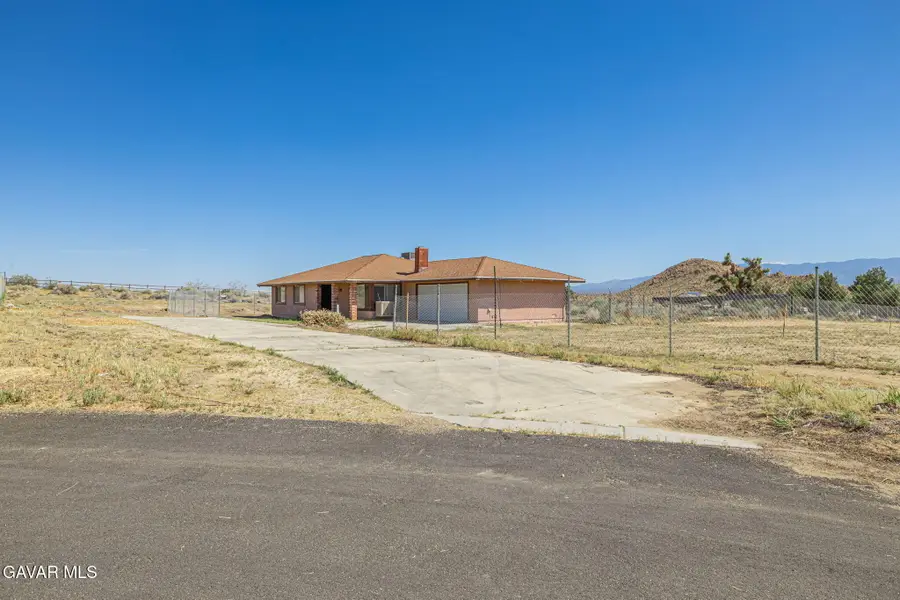 17394 Laredo Vista Avenue, Palmdale, CA 93591 - #2