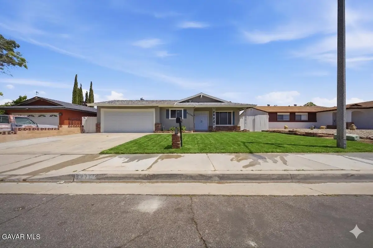 43342 Fenner Avenue, Lancaster, CA 93536 - #1