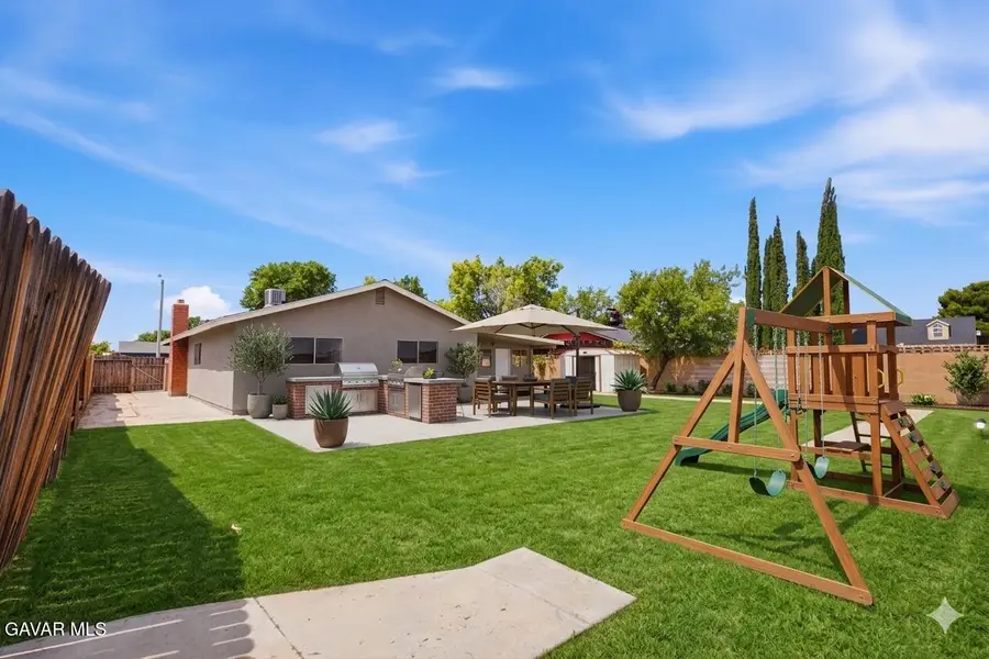 43342 Fenner Avenue, Lancaster, CA 93536 - #2