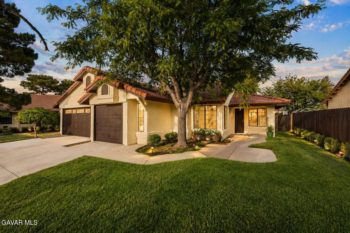 40744 Via Valor, Palmdale, CA 93551 - #1